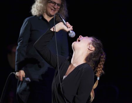 Zikaden - Ein Bühnenstück mit Musik