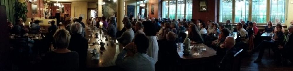 Impressionen vom 23. Juni im Red Ochre. Im Rahmen der Konzertwoche für Frühaufstehende